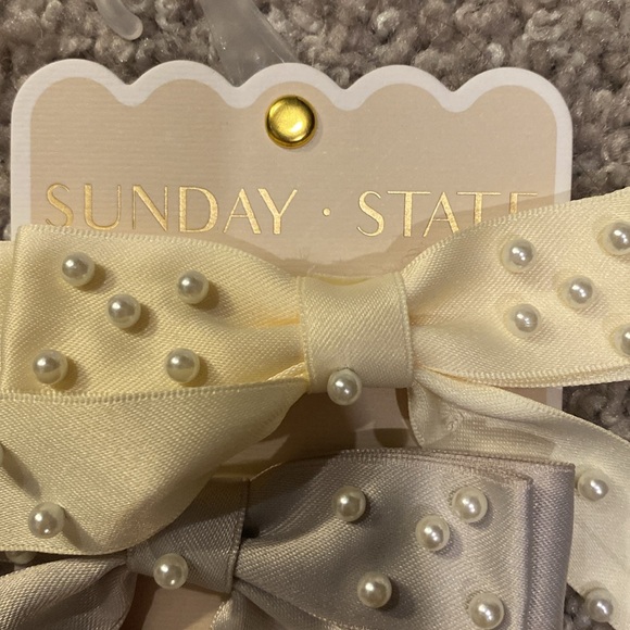 Sunday State Pearl Bow Hair Ties - Set of 5 - Picture 2 of 3